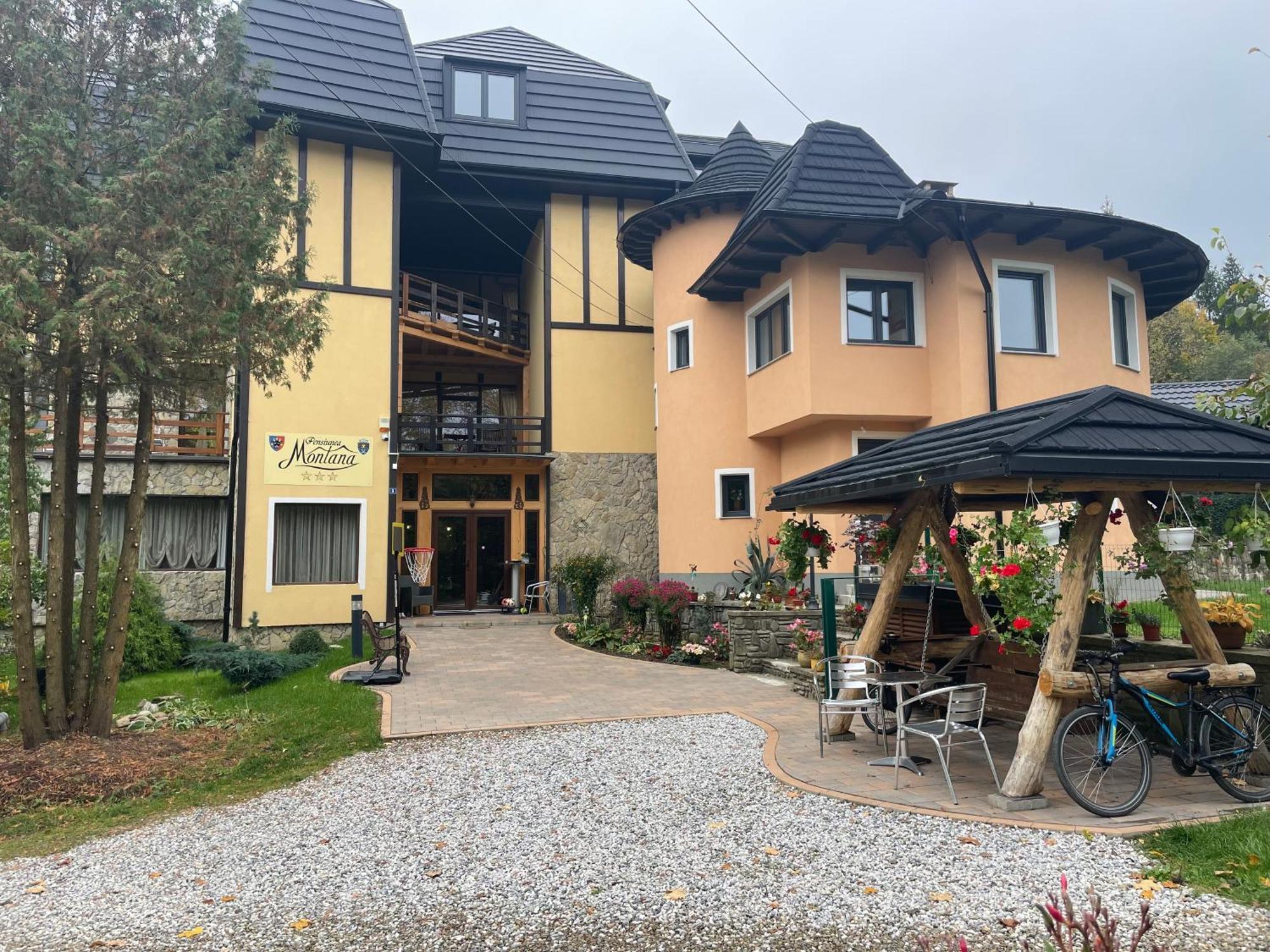 Montana Sucevita Exterior foto